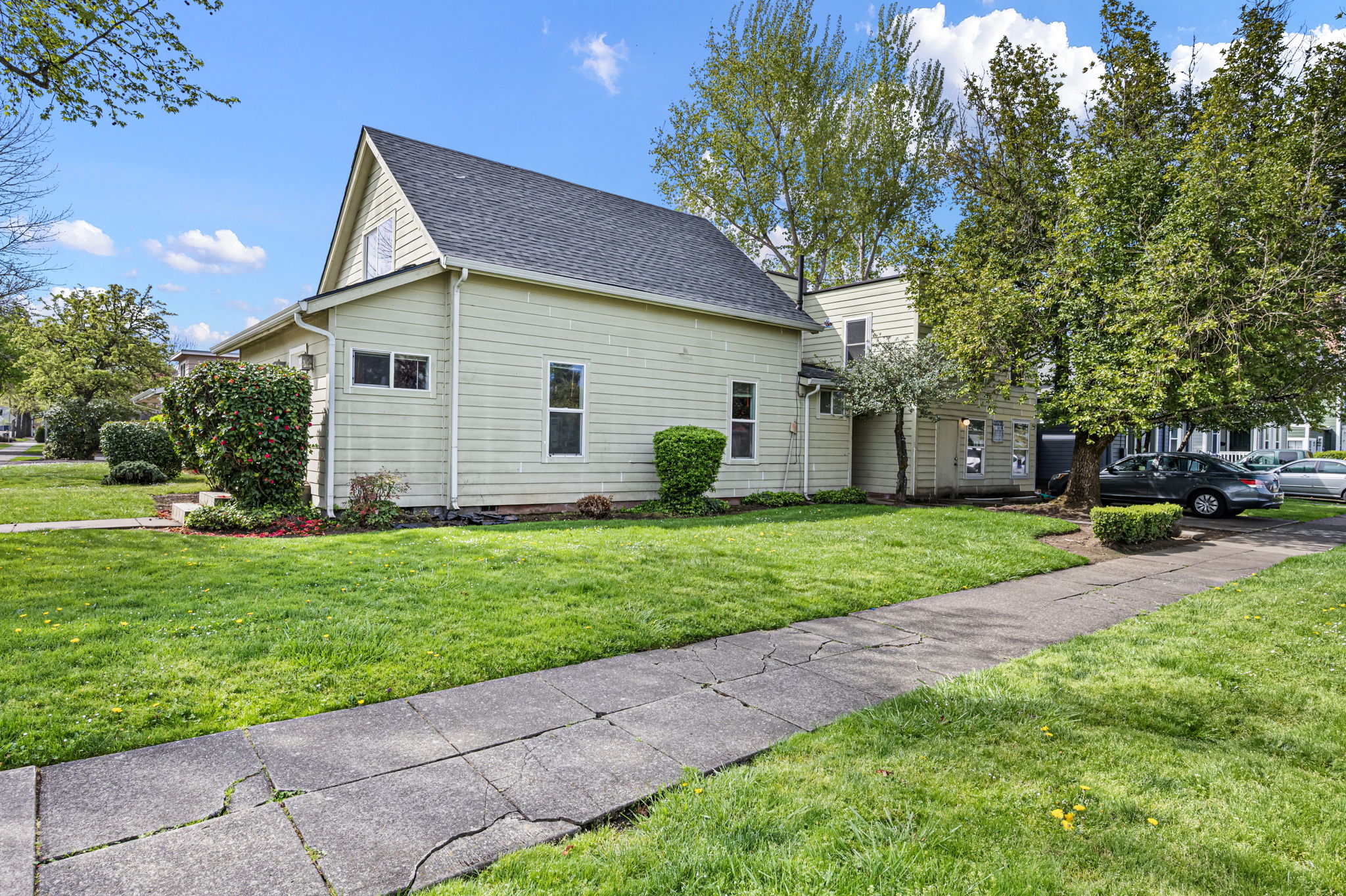 284 East 16th Avenue - 1